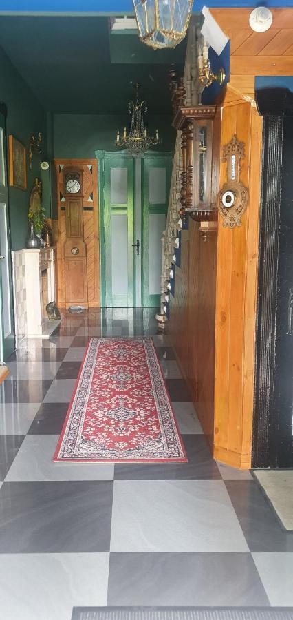 Dom Pod Orlimi Skalami - Blisko Zamku Czocha Apartamento Leśna Exterior foto