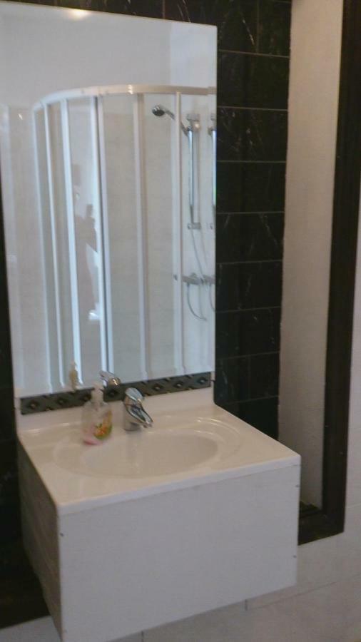Dom Pod Orlimi Skalami - Blisko Zamku Czocha Apartamento Leśna Exterior foto