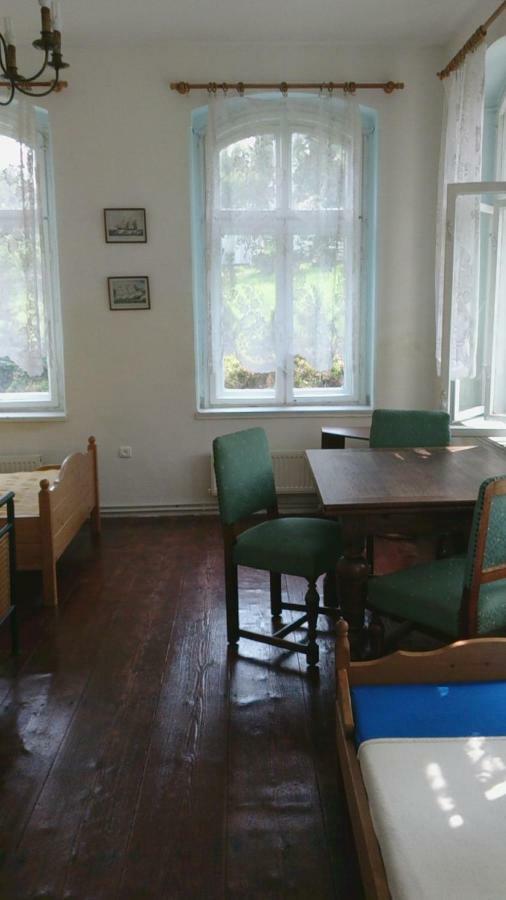 Dom Pod Orlimi Skalami - Blisko Zamku Czocha Apartamento Leśna Exterior foto