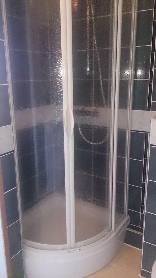 Dom Pod Orlimi Skalami - Blisko Zamku Czocha Apartamento Leśna Exterior foto